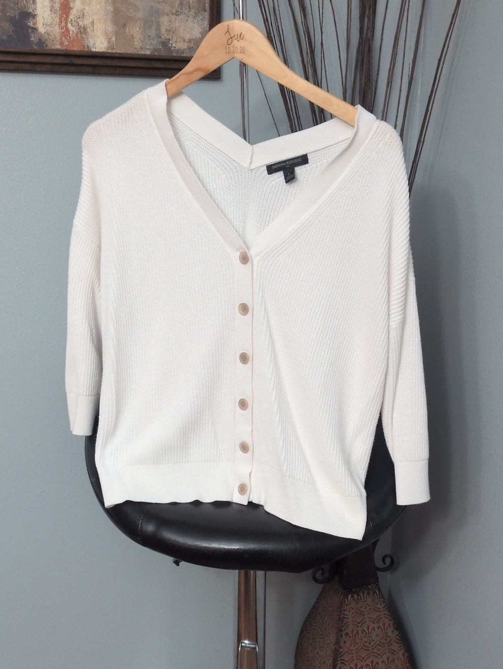 Banana Republic Cream Button-Front V-Neck Ribbed Cardigan